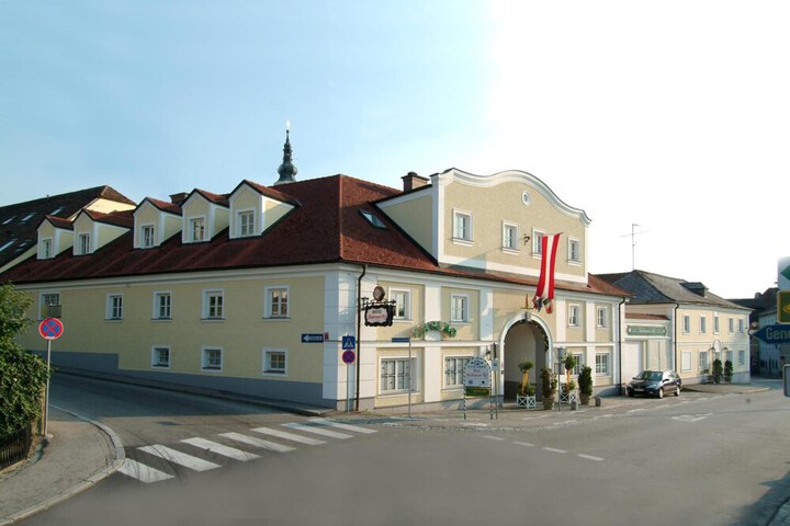 Hotel 36 of 37