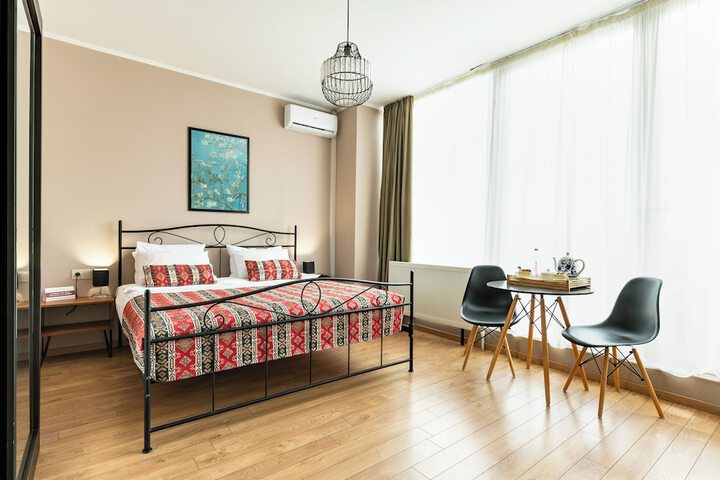 Room 25 of 95