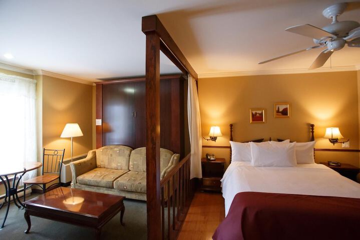 Room 7 of 32
