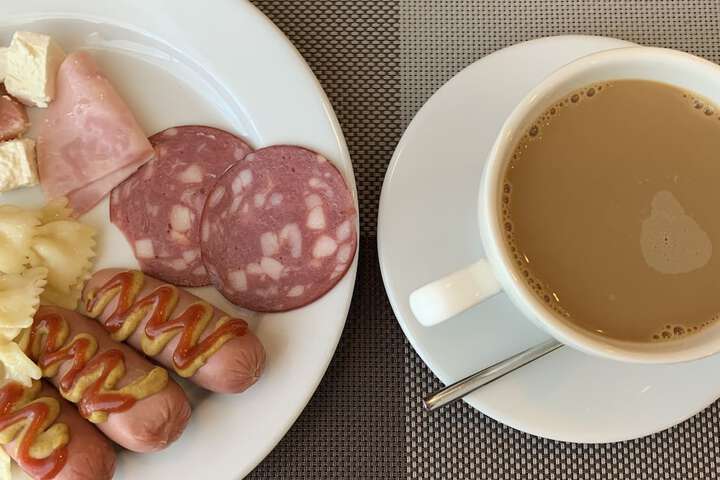 Breakfast/Coffee Service 29 of 38