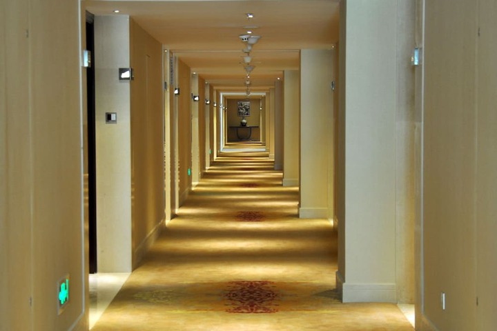 Ballroom/Hall 19 of 22