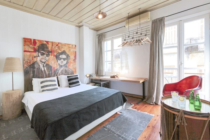 Room 27 of 111