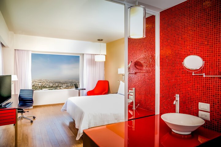 Room 13 of 43