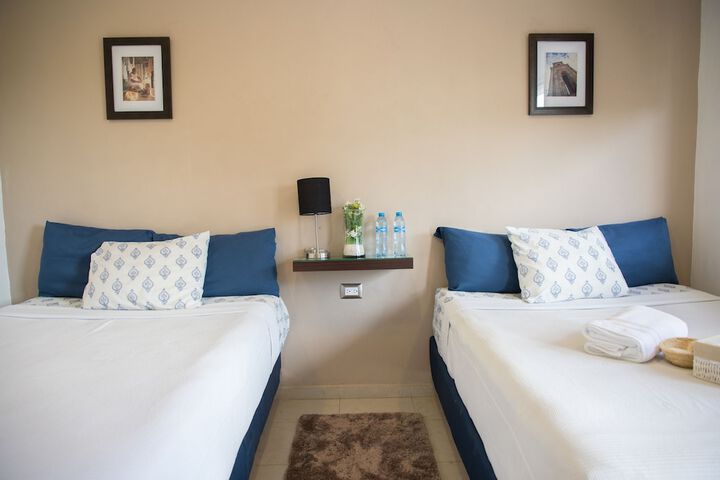Room 3 of 25
