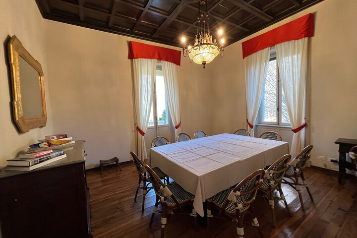 Room 46 of 93
