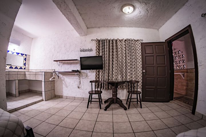 Room 23 of 64
