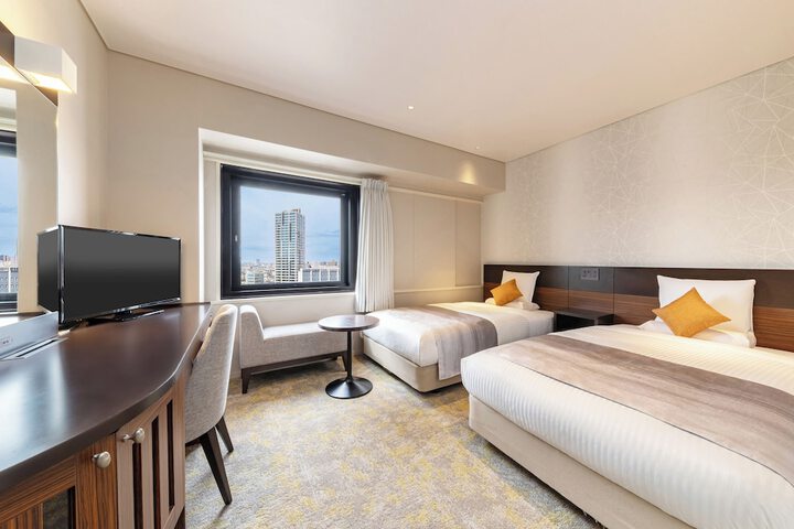 Room 8 of 31
