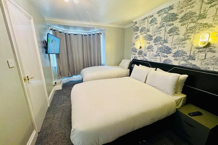 Room 5 of 41