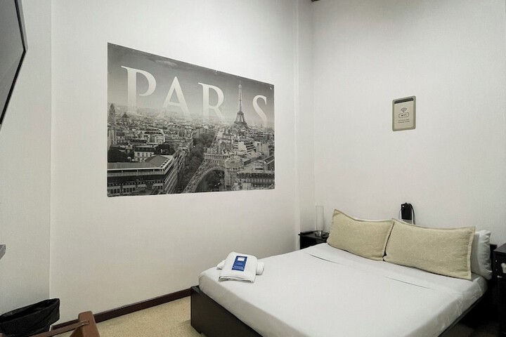 Room 16 of 45
