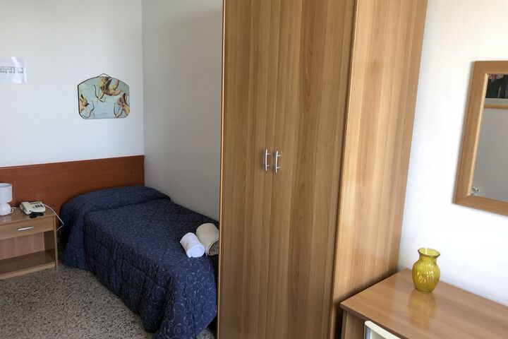 Room 10 of 56