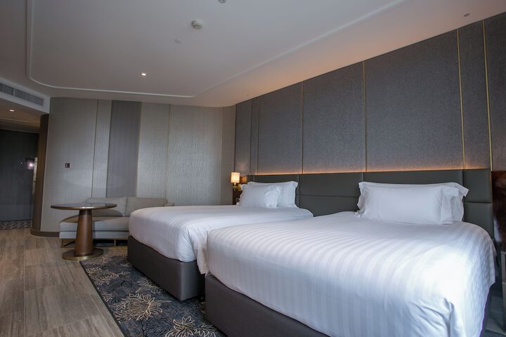 Room 50 of 151