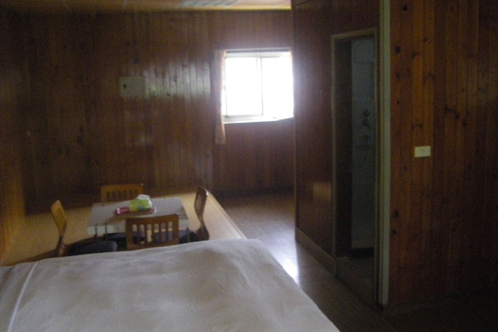 Room 17 of 43