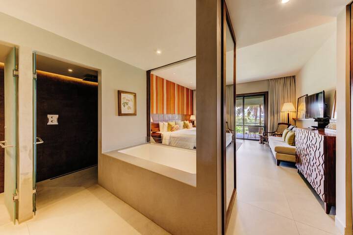 Room 44 of 78