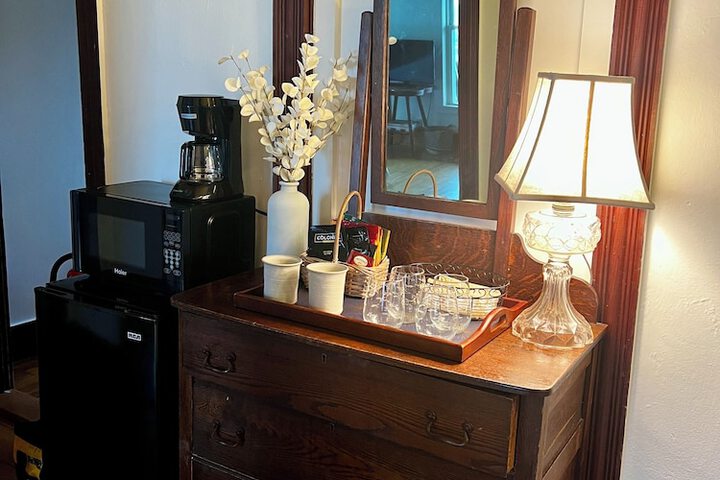 Room 10 of 40