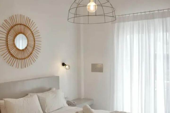 Room 4 of 27