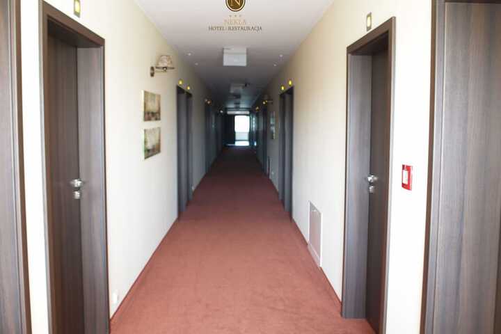 Ballroom/Hall 37 of 40