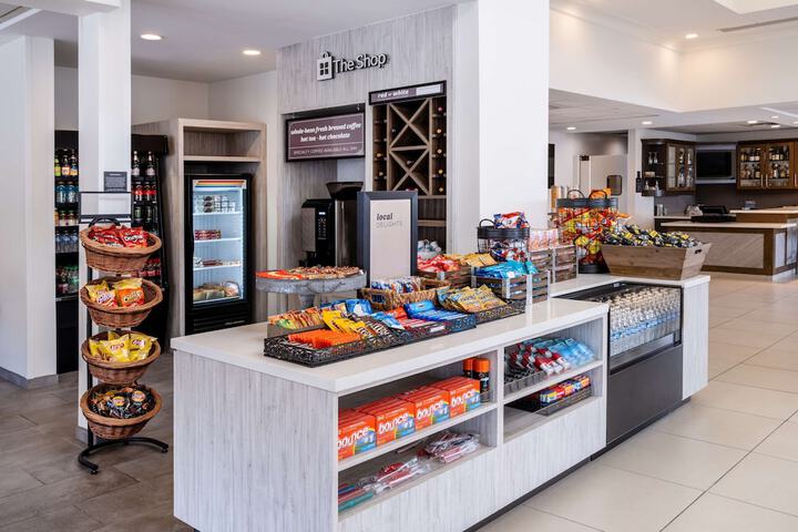 Snack bar