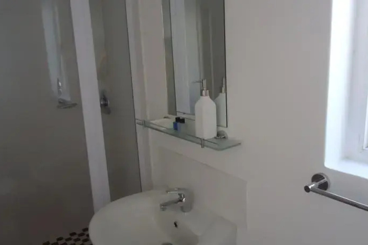 Room 7 of 21