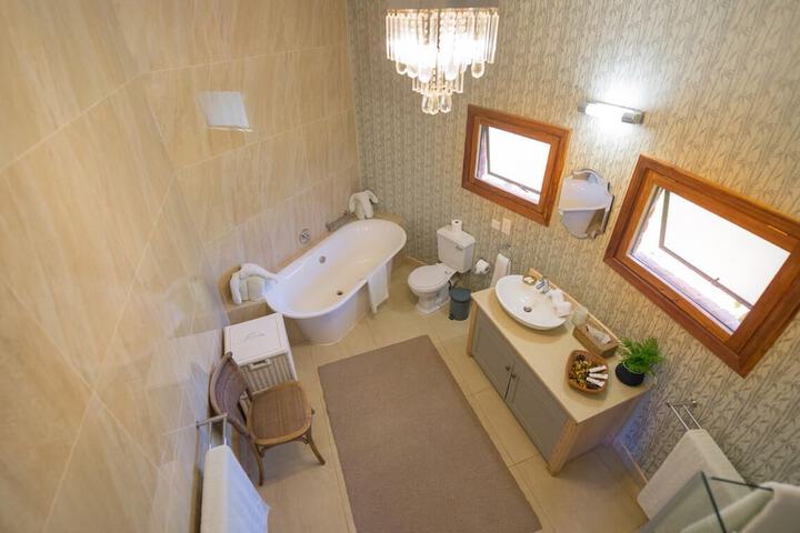 Clean Restrooms