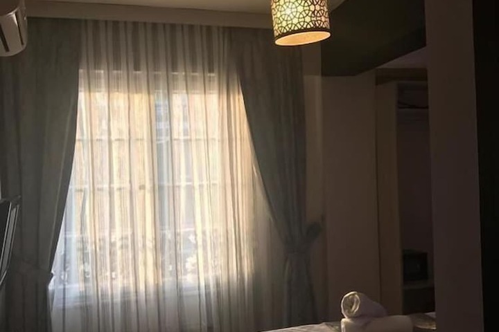 Room 5 of 24