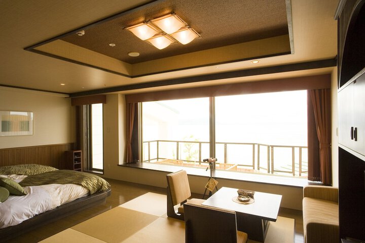 Room 10 of 117