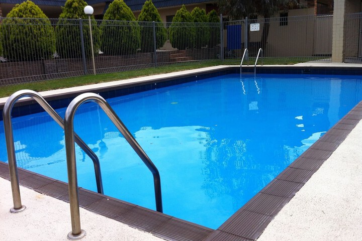 Pool 38 of 43