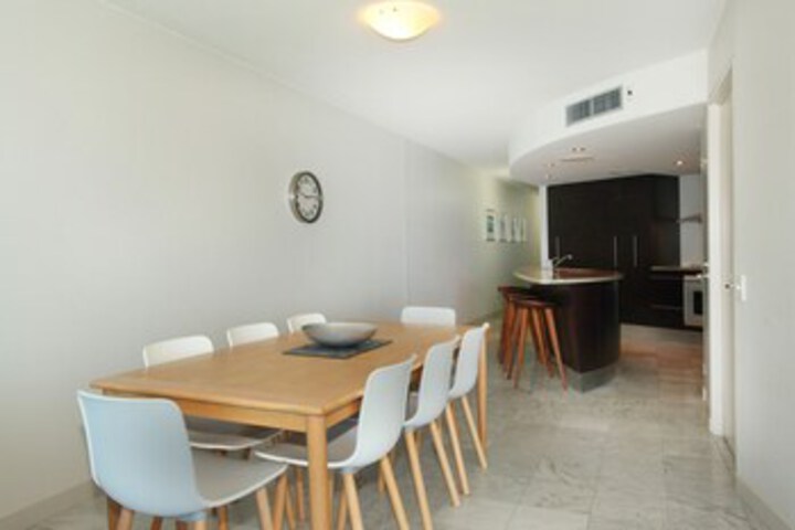Room 10 of 24