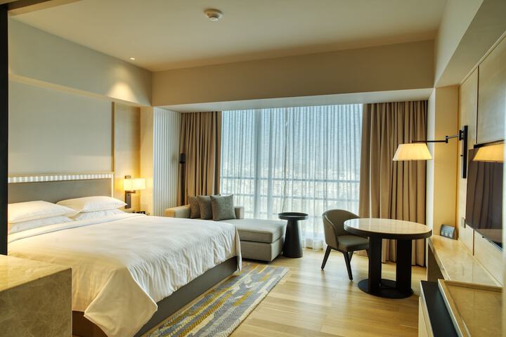 Room 7 of 53