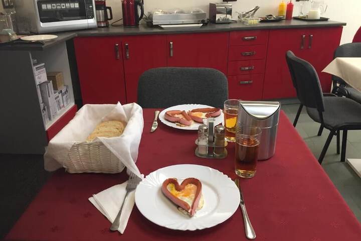 Breakfast/Coffee Service 46 of 48