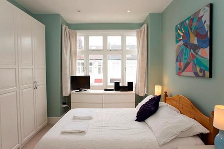 Veeve Beautiful 4 Bed Family Home in Fulham