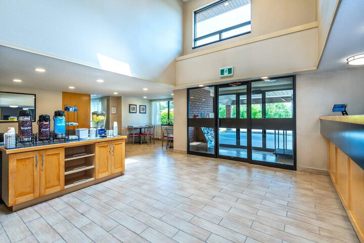 Lobby Entry