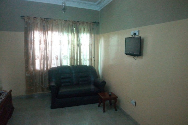 Room 6 of 23