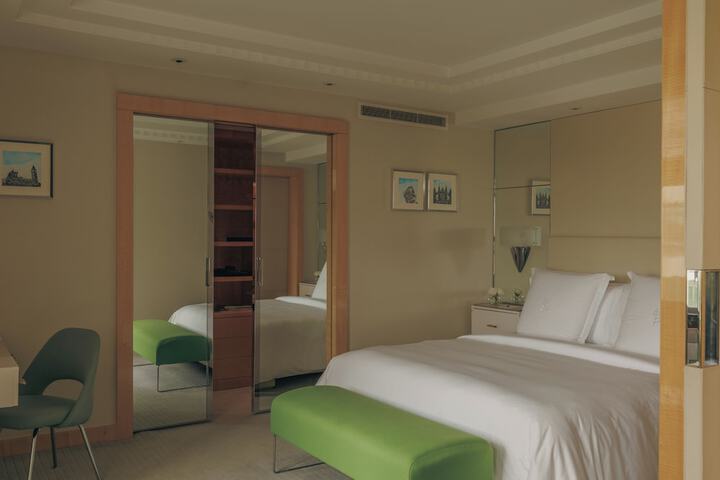Room 42 of 130