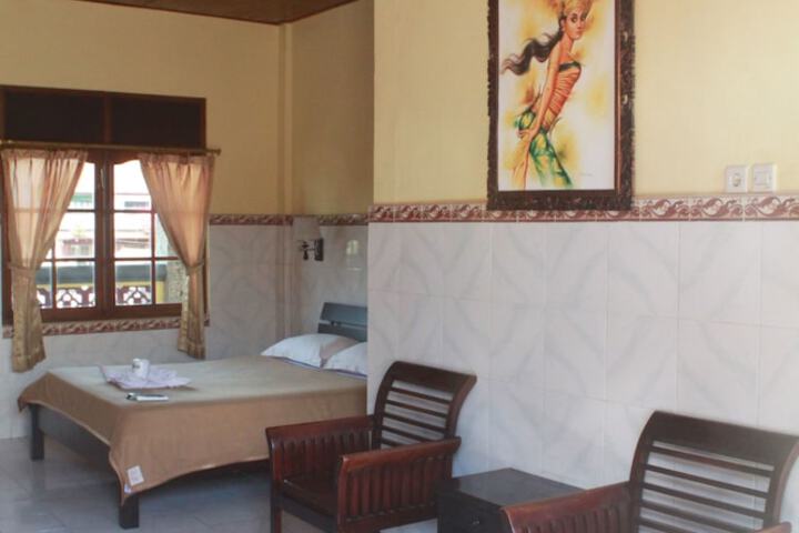 Room 4 of 63