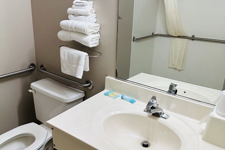 Room 15 of 21
