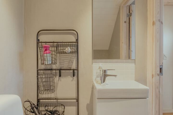 Room 14 of 22
