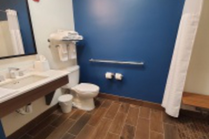 Room 319 of 336