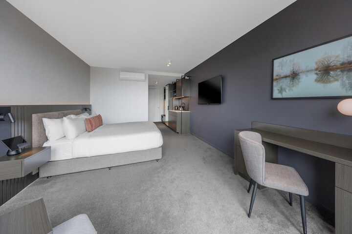 Room 7 of 50