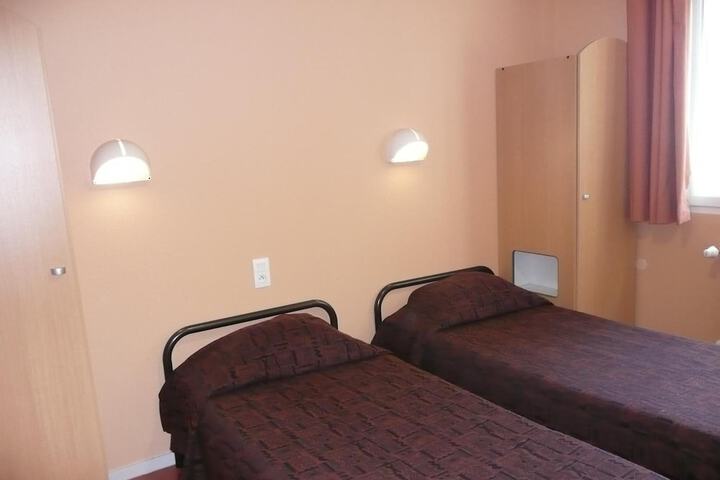 Room 18 of 59