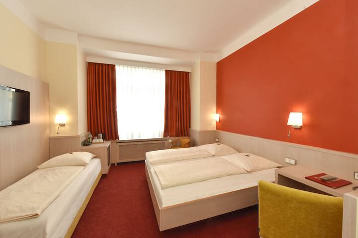 Room 45 of 84