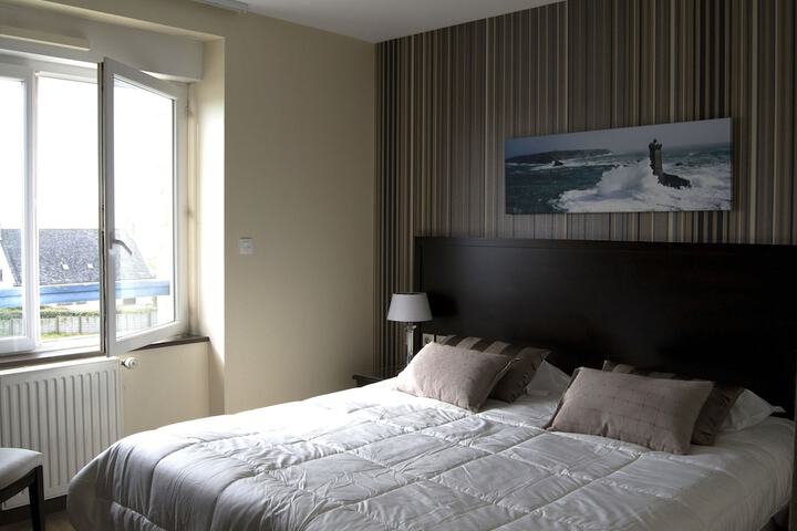 Room 7 of 14