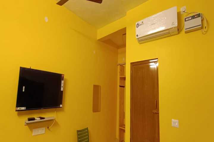 Room 6 of 40