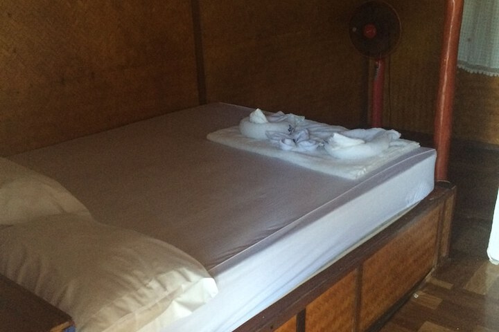 Room 8 of 42