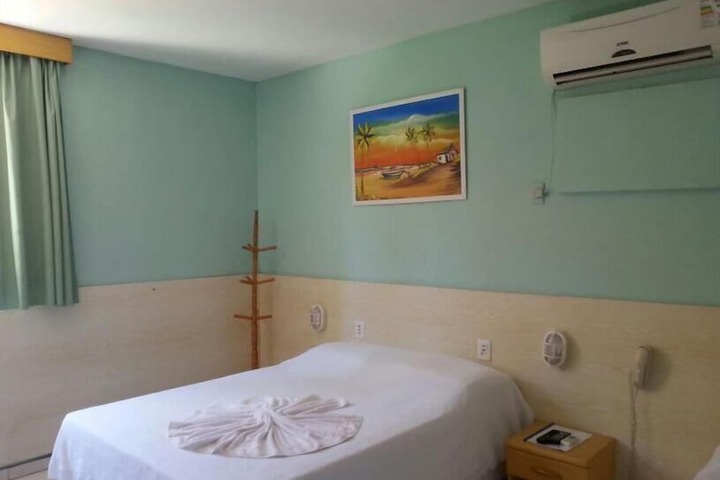 Room 14 of 42