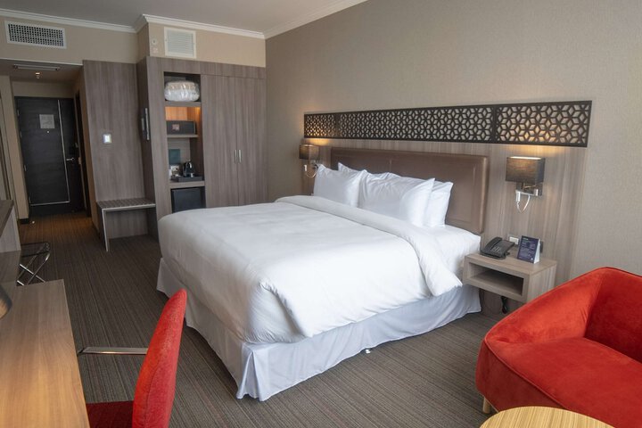 Room 20 of 77