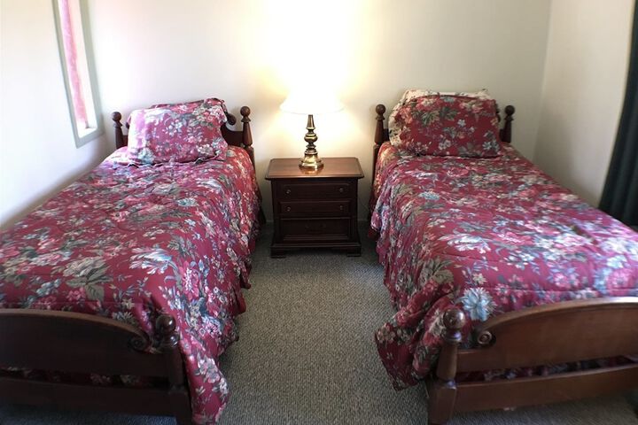 Room 6 of 15