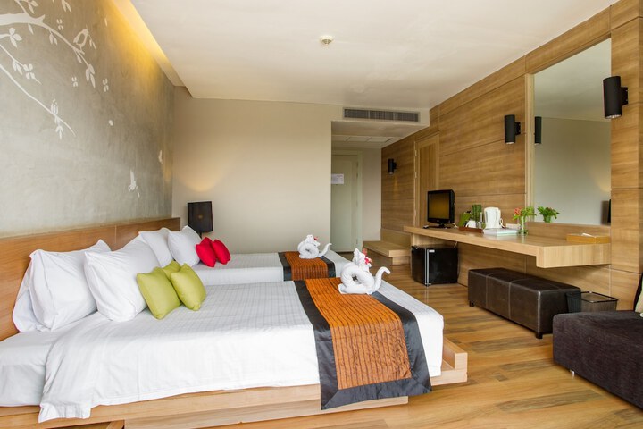 Room 10 of 64