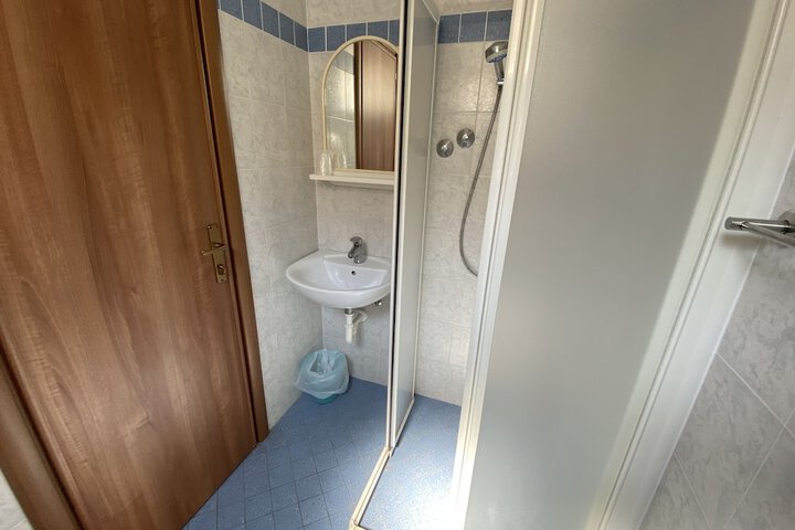 Room 54 of 108