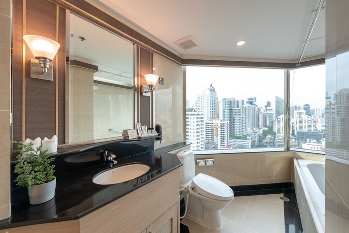 Room 55 of 128