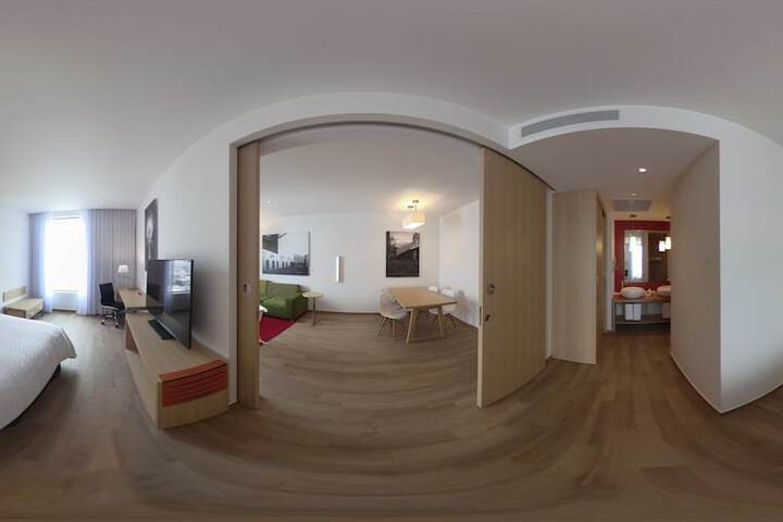 Room 16 of 69
